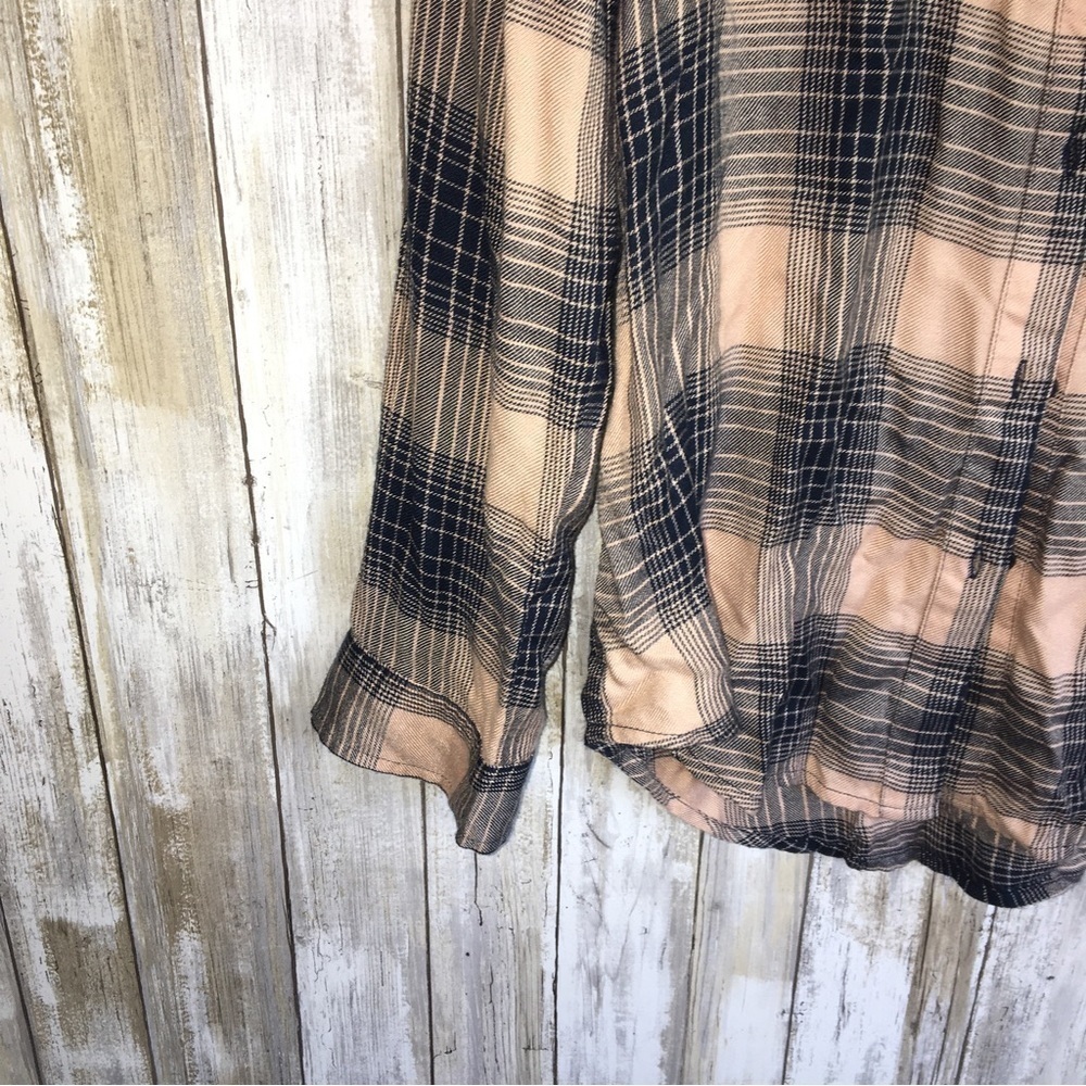 Lucky Brand Soft Modal Plaid Button Down Shirt Peach Blue Medium - Picture 3 of 5